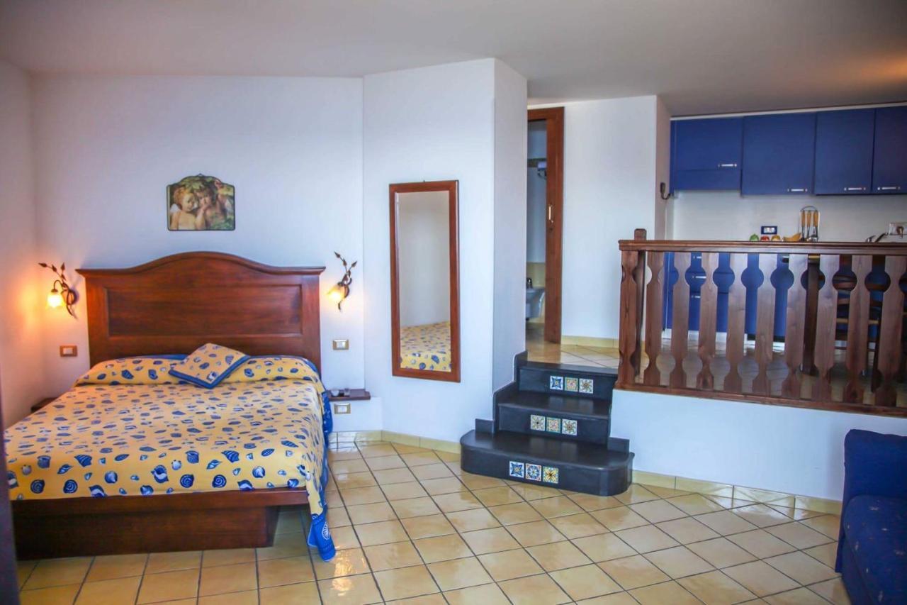 B&B Alta Marea Lipari Экстерьер фото