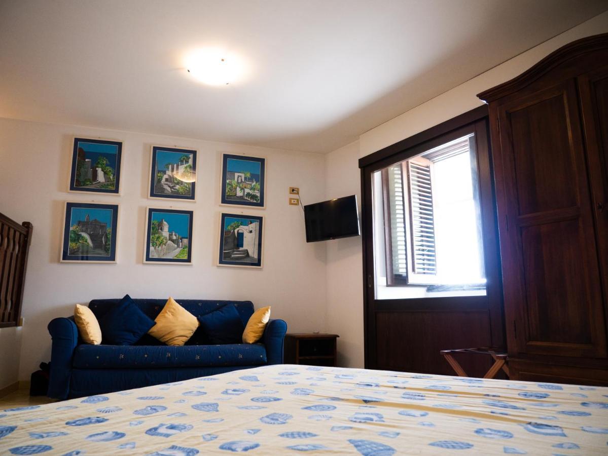B&B Alta Marea Lipari Экстерьер фото