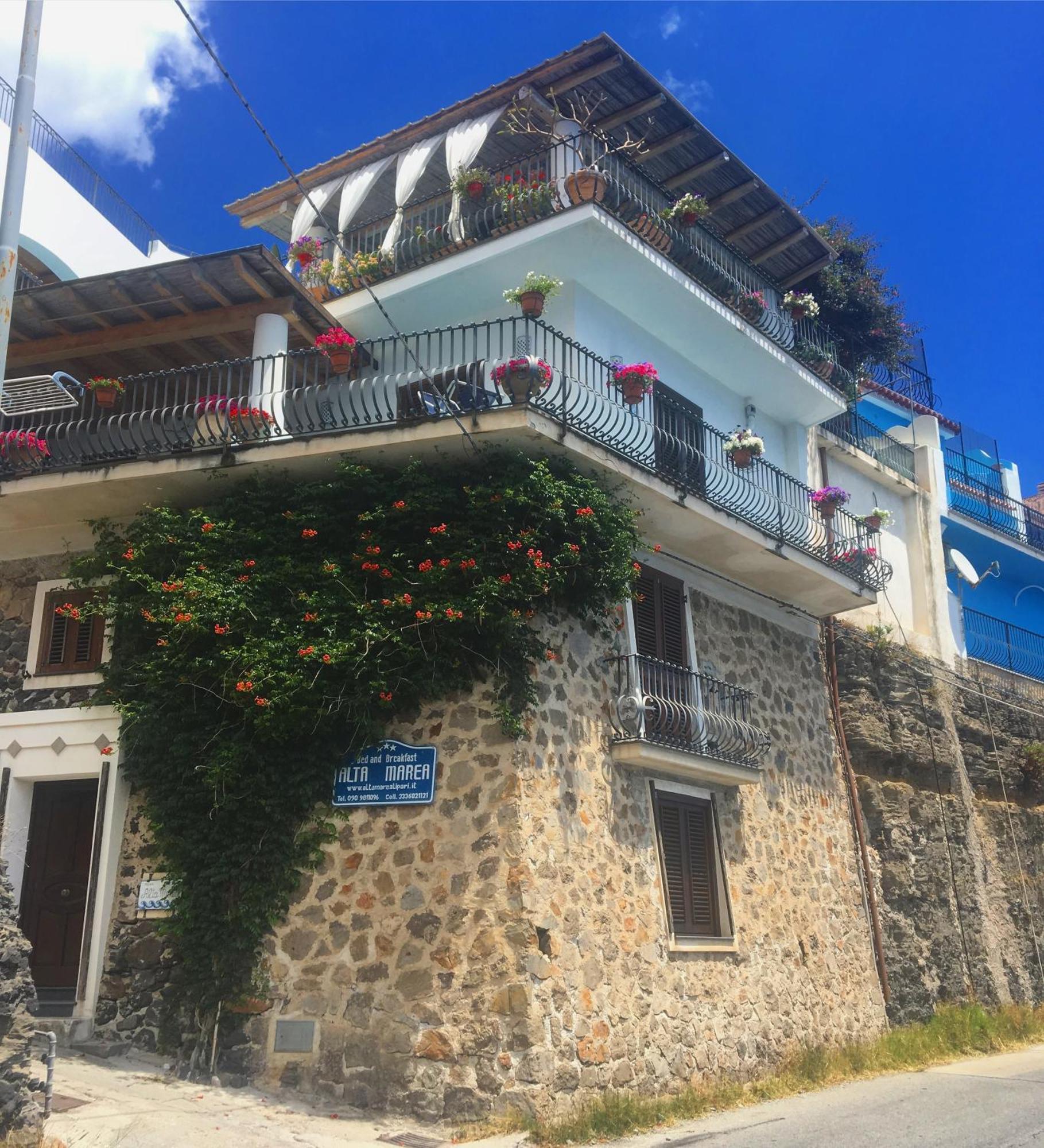 B&B Alta Marea Lipari Экстерьер фото